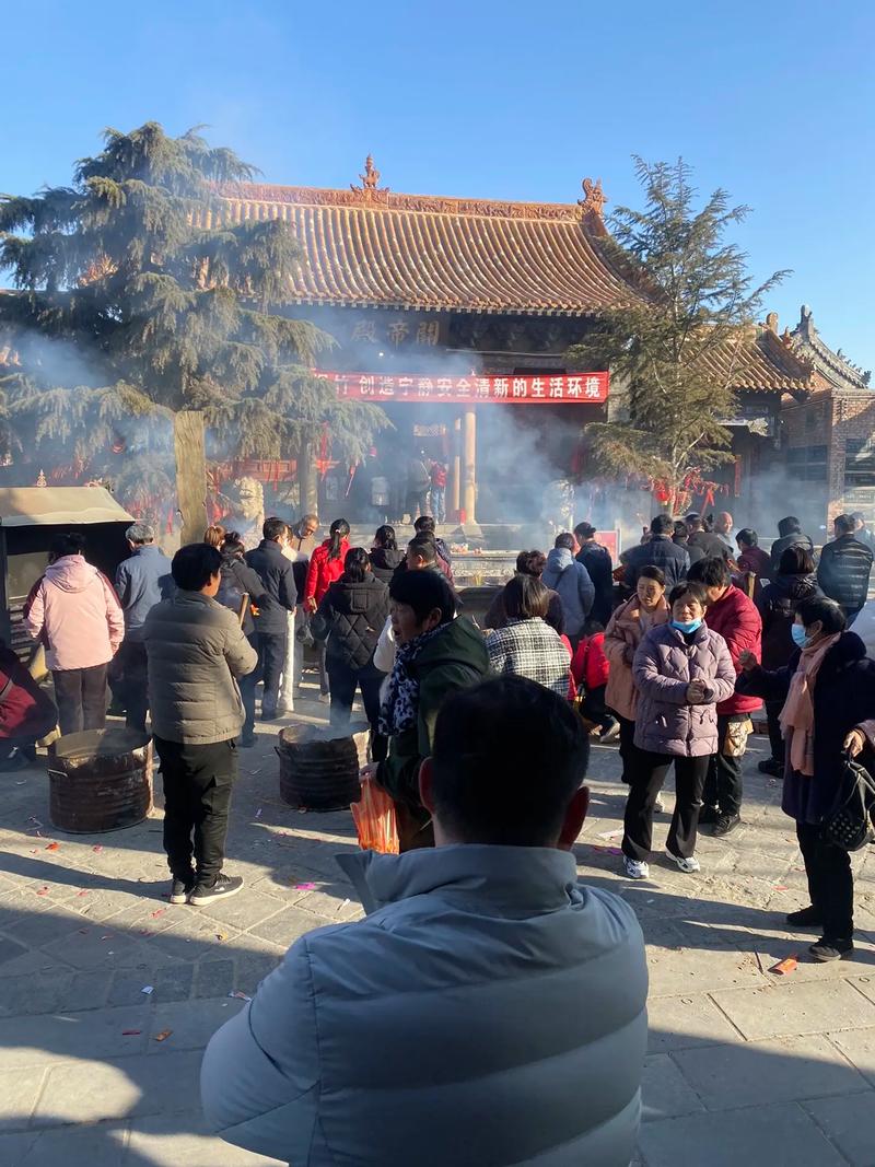 梦到外婆给我算命请问梦到老太太给我算命怎么解释？谢谢